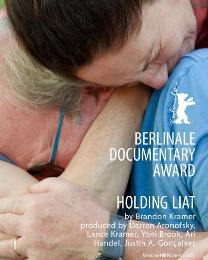 Holding Liat di Brandon Kramer 578578