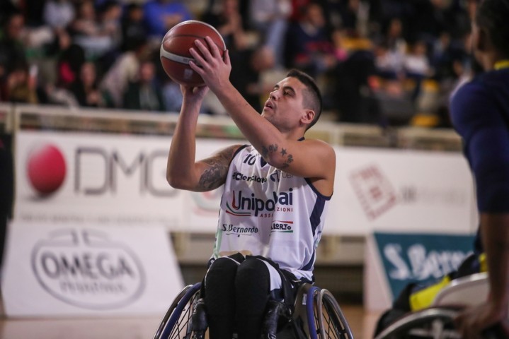 Credit Alessandro Vezzoli_Santorelli briantea84 vs santa lucia (FILEminimizer)