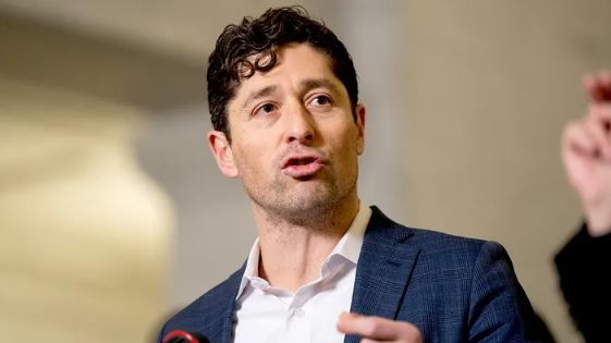 zz7789098077dd88etyftuu