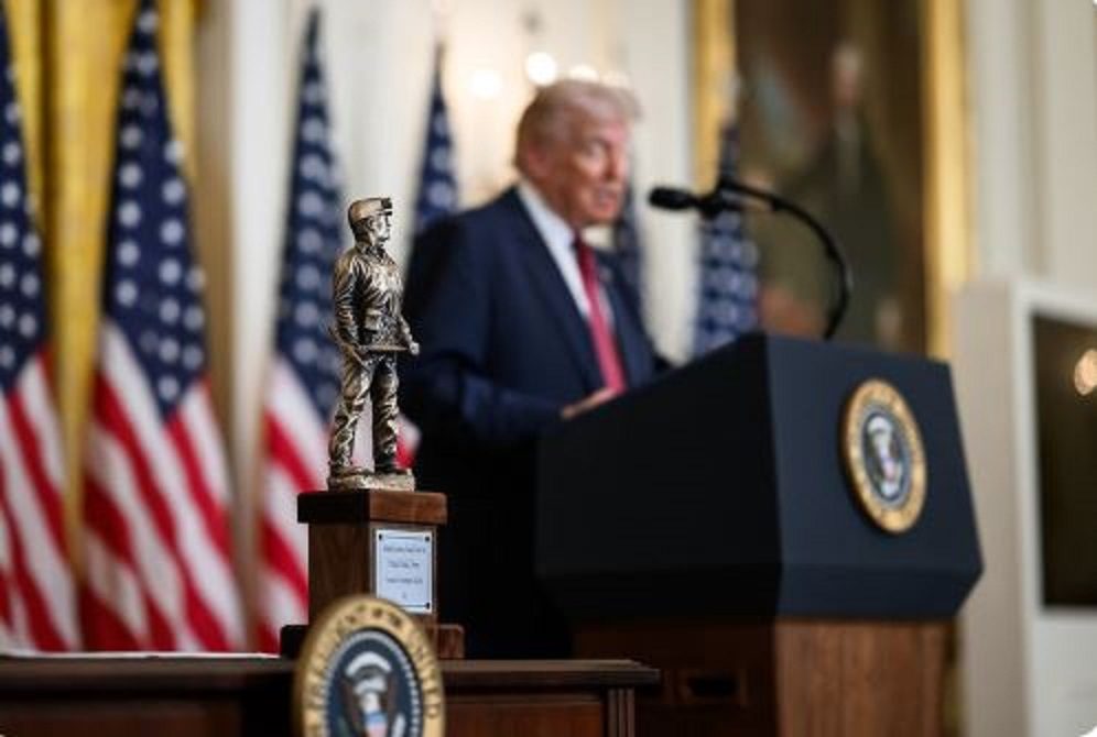 zzz5742854083185540634_n5476785r89Thhdrqqqt12u8xxZZ772006668hh2X200