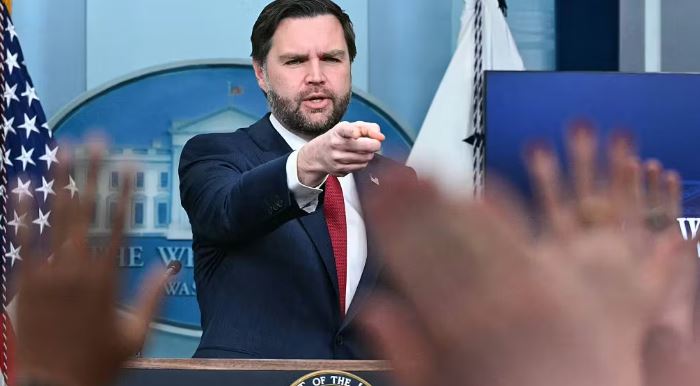 zzz5742854083185540634_n54AAS