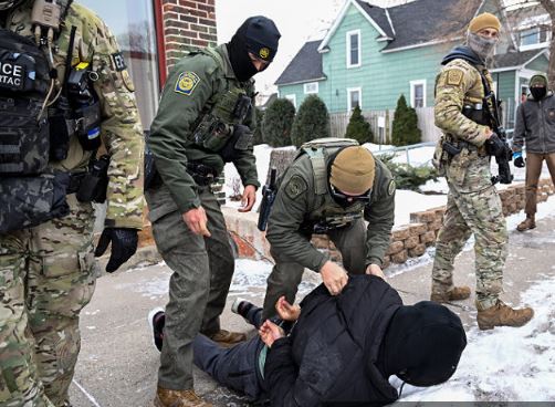 zzz5742854083185540634_n54abx4jhhffi