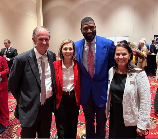 568519494_1142538087981369_3311149816761948034_n11200uj