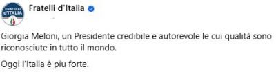 y9678789978MN 