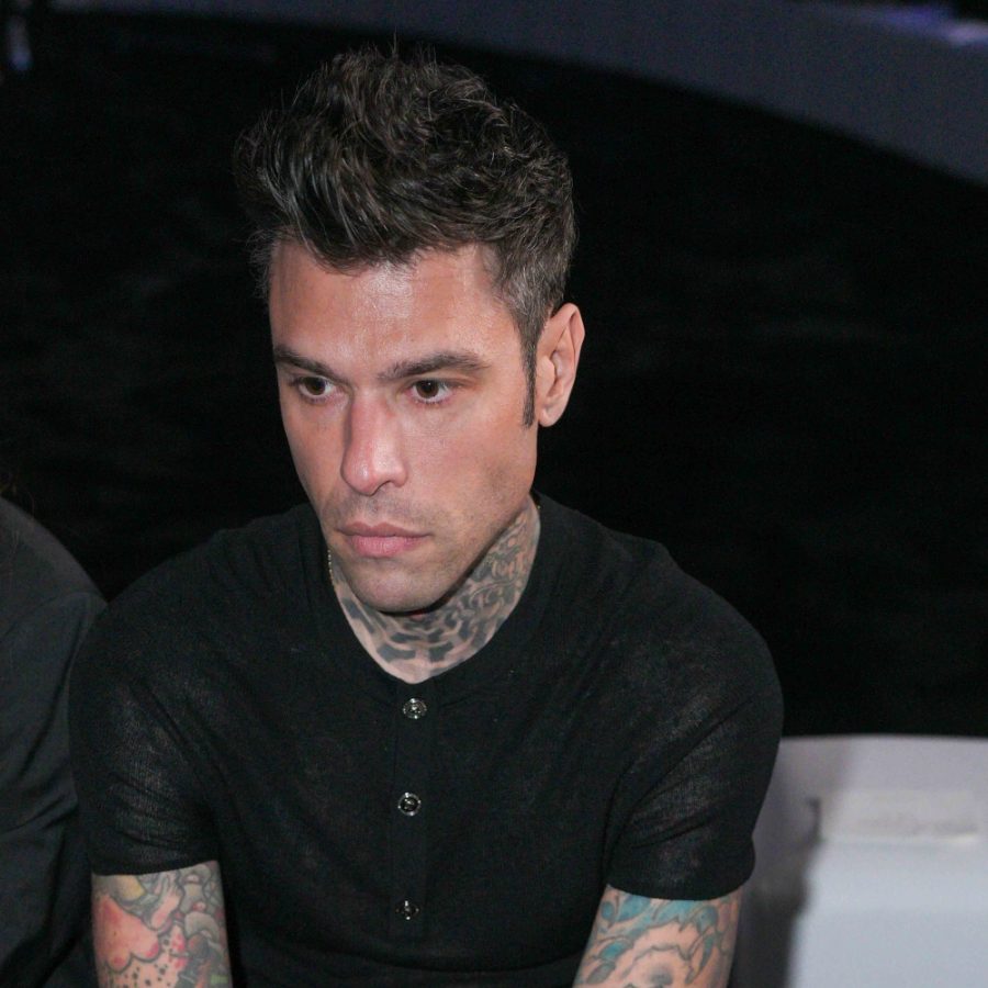 fedez-cambia-casa-ma-resta-a-milano-ecco-dove-va-a-vivere-square-site-xobqt
