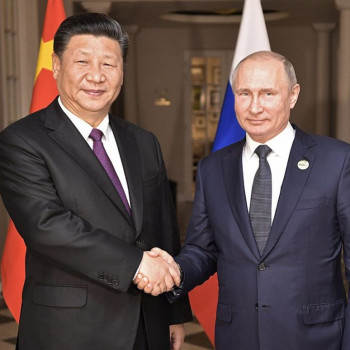 Vladimir_Putin_and_Xi_Jinping0978