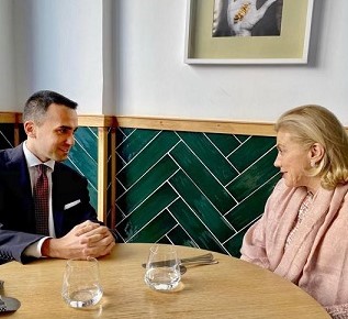 dimaio_belloni_pranzo_us77a